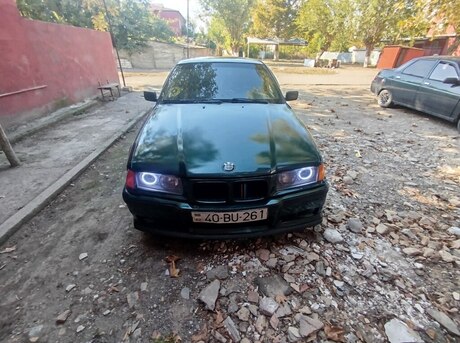 BMW 320 1993