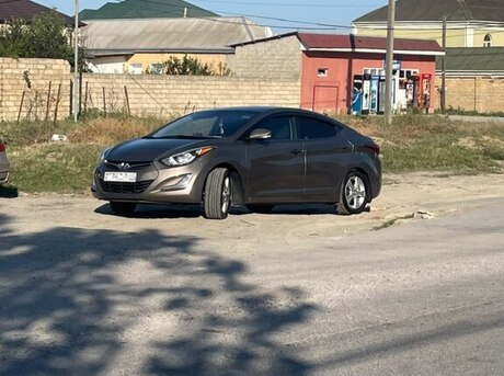 Hyundai Elantra 2015