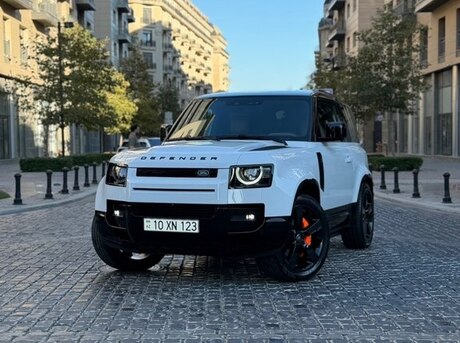 Land Rover Defender 2023