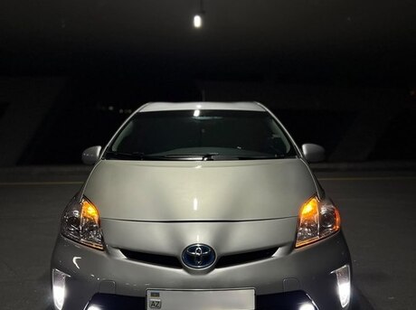 Toyota Prius 2015