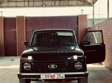 LADA (VAZ) Niva 2018
