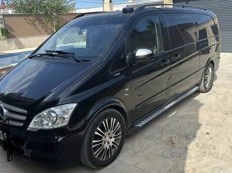 Mercedes Viano 2012