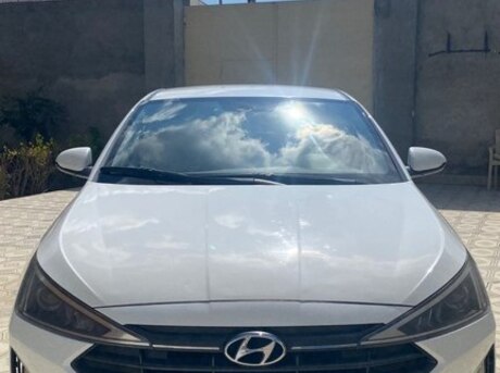 Hyundai Elantra 2019