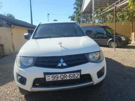 Mitsubishi L200 2014