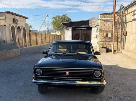 GAZ 24 1985