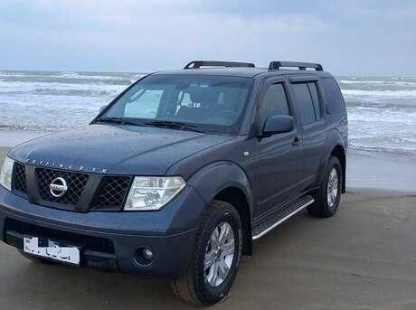 Nissan Pathfinder 2005