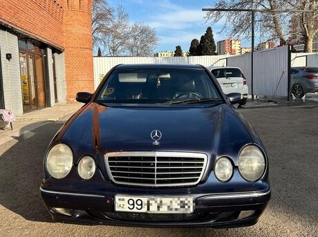 Mercedes E 270 2000