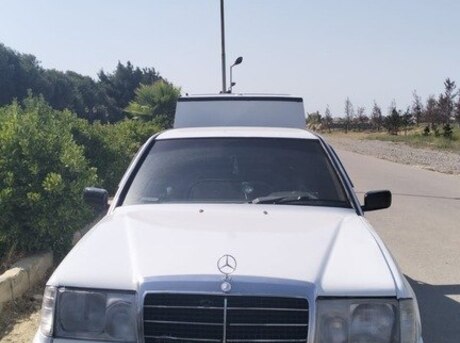 Mercedes  1986