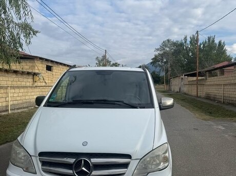 Mercedes  2012
