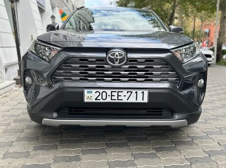 Toyota RAV4 2021