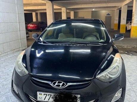 Hyundai Elantra 2012