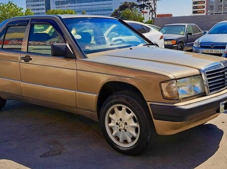 Mercedes 190 1990