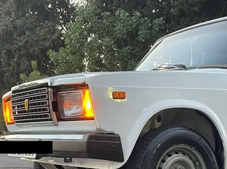 LADA (VAZ) 2107 2000
