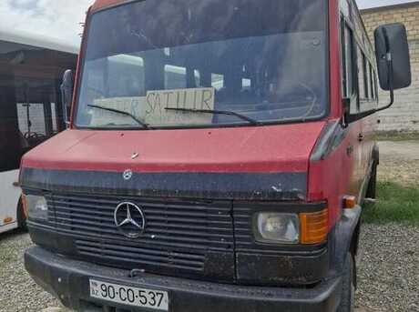 Mercedes 609 D 1992