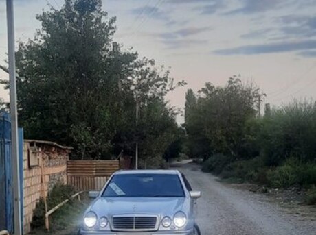 Mercedes E 230 1996