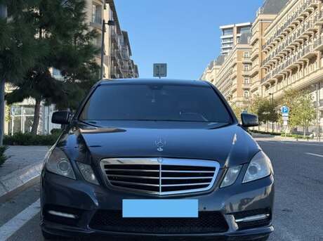 Mercedes E 200 2012
