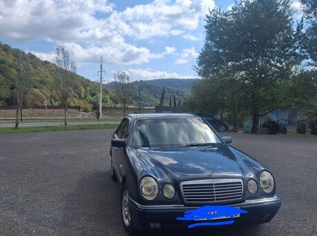 Mercedes E 240 1998