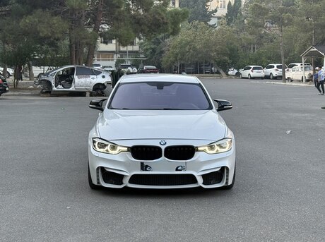 BMW 328 2016