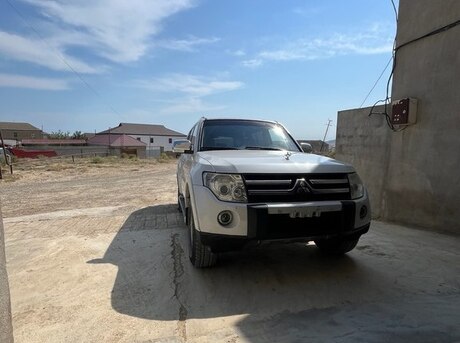 Mitsubishi Pajero 2007