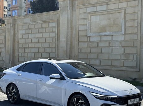Hyundai Elantra 2025