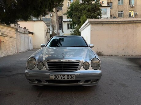 Mercedes E 240 2001
