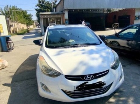Hyundai Elantra 2013