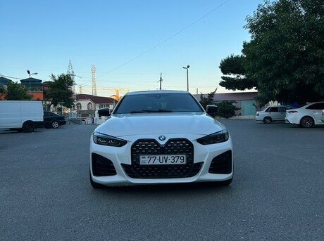 BMW  2022