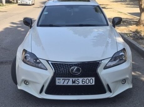 Lexus  2005