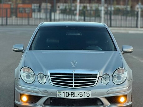 Mercedes E 500 4MATIC 2003