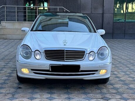 Mercedes E 200 2004