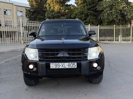 Mitsubishi Pajero 2011