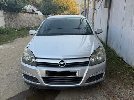 Opel Astra 2005