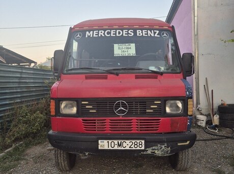 Mercedes 208 D 1995