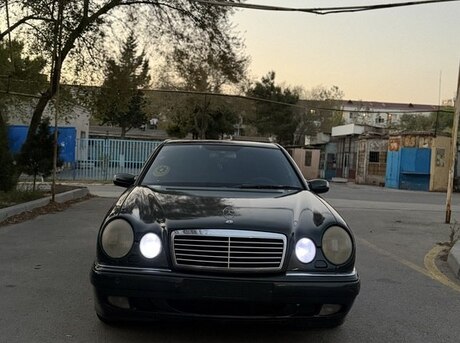 Mercedes E 240 1998