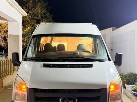 Ford Transit 2011