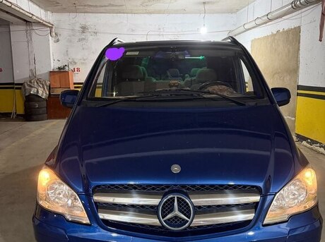 Mercedes Viano 2006