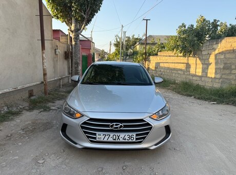 Hyundai Elantra 2018