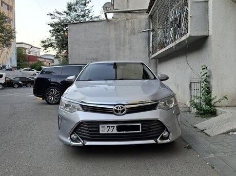 Toyota Camry 2015