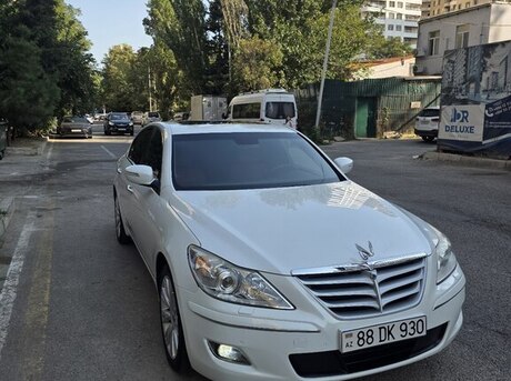 Hyundai Genesis 2011