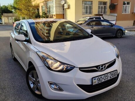 Hyundai Elantra 2011