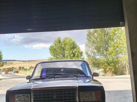 LADA (VAZ) 2107 2011