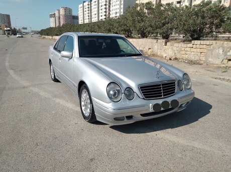 Mercedes E 240 2000