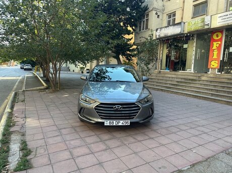 Hyundai Elantra 2018