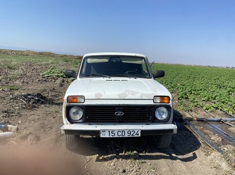 LADA (VAZ) Niva 1992