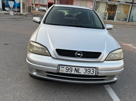 Opel Astra 2000