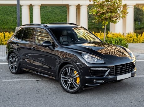 Porsche Cayenne Turbo 2012