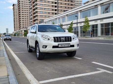Toyota Land Cruiser Prado 2013