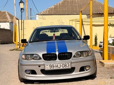 BMW 330 2002