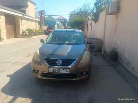 Nissan Sunny 2012