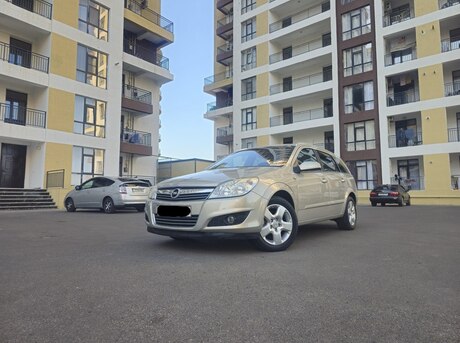 Opel Astra 2008